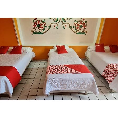 Oyo Hotel Casino Del Valle, Матеуала Экстерьер фото