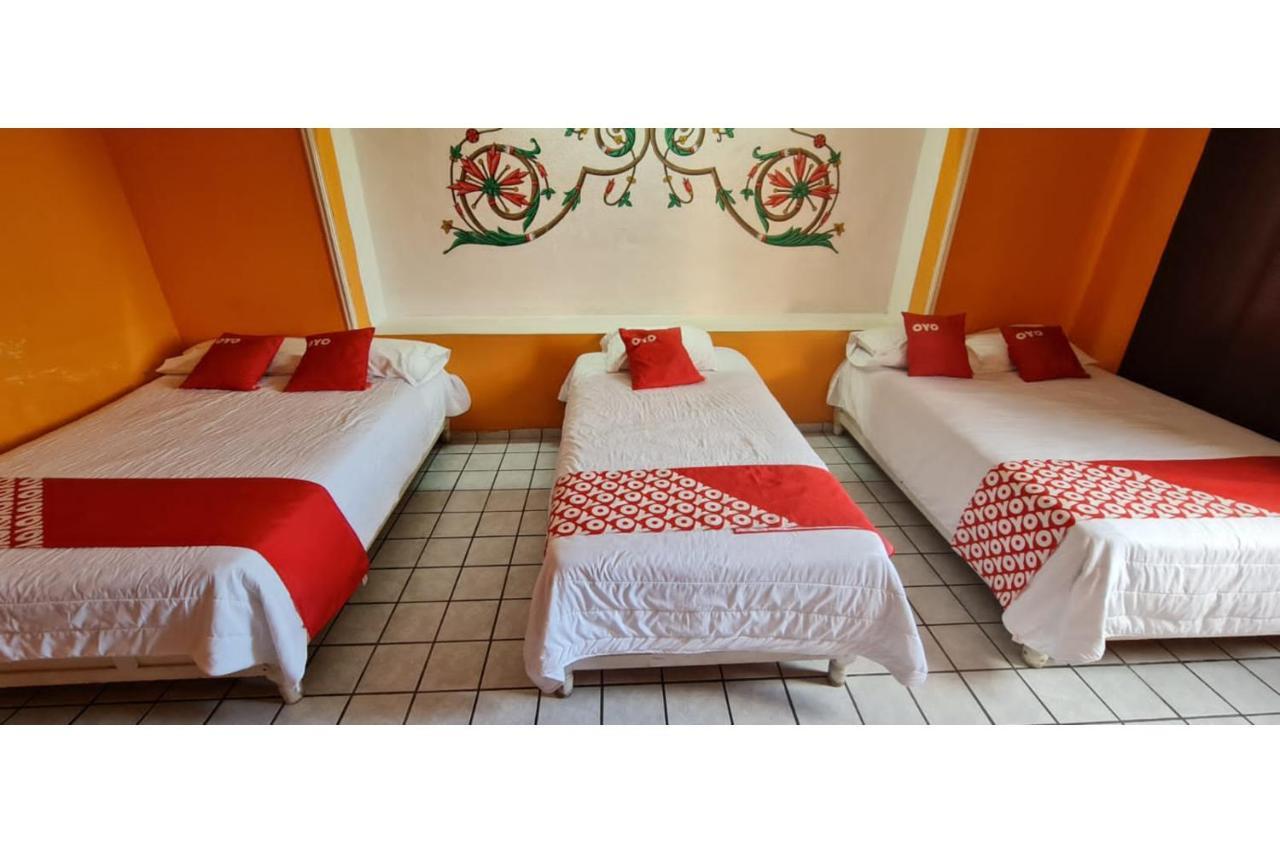 Oyo Hotel Casino Del Valle, Матеуала Экстерьер фото