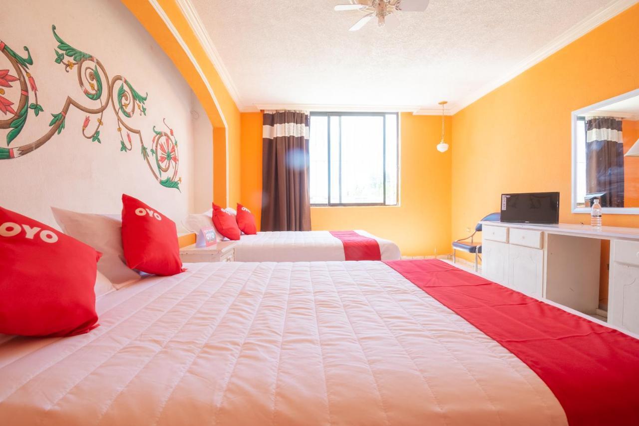 Oyo Hotel Casino Del Valle, Матеуала Экстерьер фото